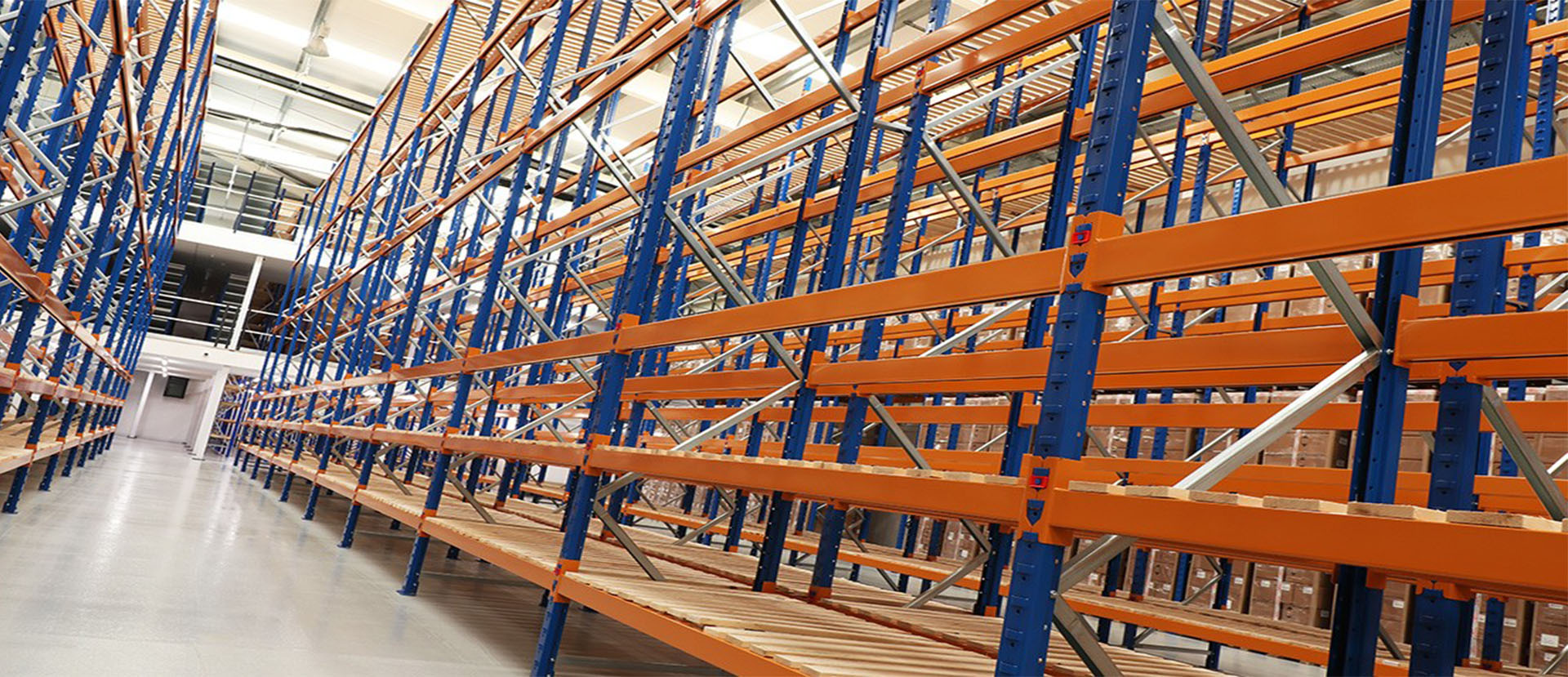 slideshow4-racking